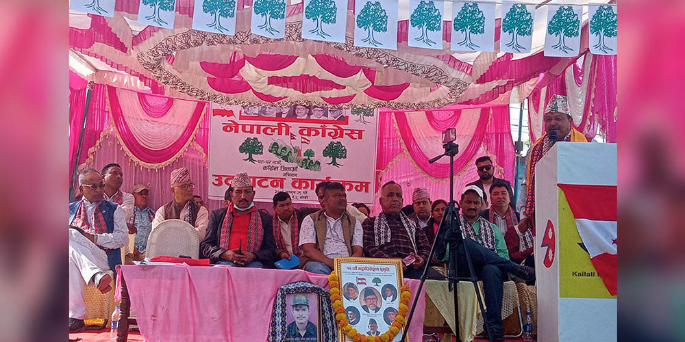स्थानीय तहको चुनावी माहोल बनाउँदै गाउँमा नेता